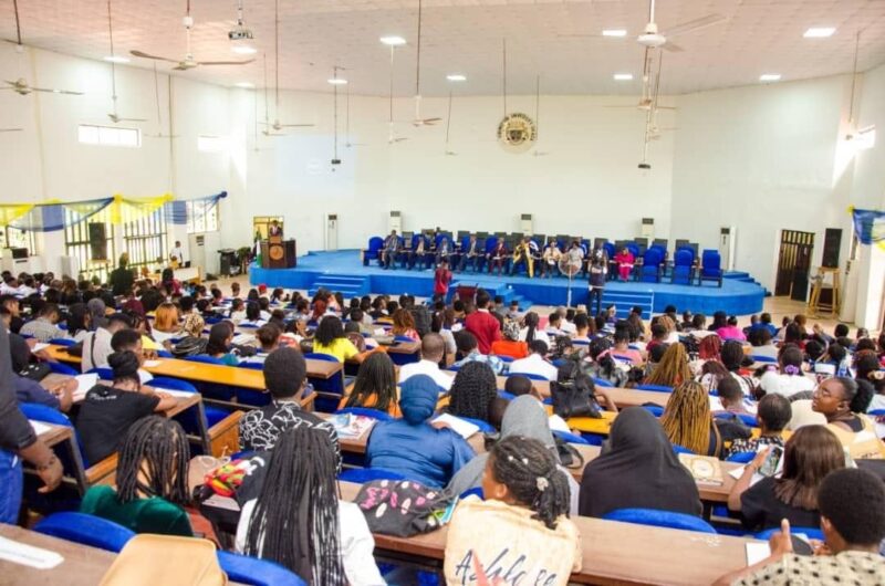 4003AE1F-DFB6-4F41-9963-1EBBBF1AE7EE