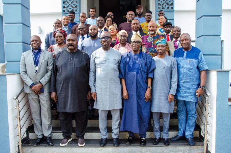 FF0DF774-E7B8-4C66-A623-2F59C9040F0E