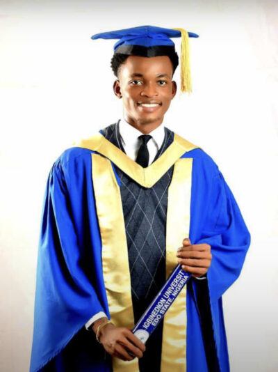 7D8A53B7-00B8-4D1F-B8DE-9109DC424D93