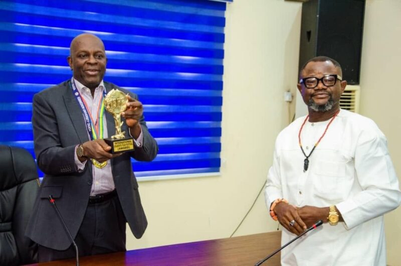 9F70CD18-74B4-4606-A216-747E29C57B1E