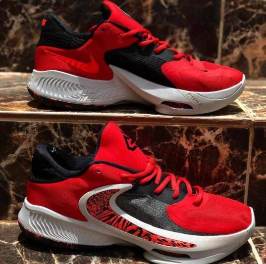 878D8F5D-A3DA-479D-A8B3-284309AEF9E3