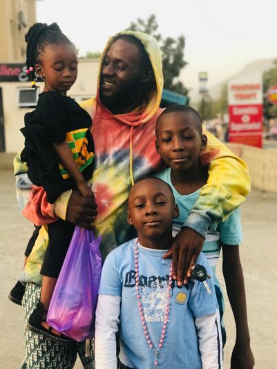 C8AE412F-3D04-4209-8D3F-C634CD16543B