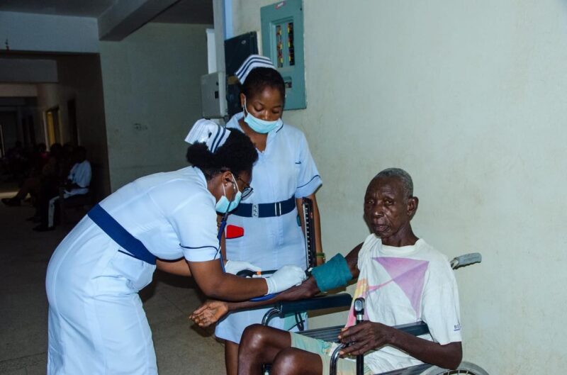 4CDE2464-AC0D-4B67-A8AB-891EEB2B3E53