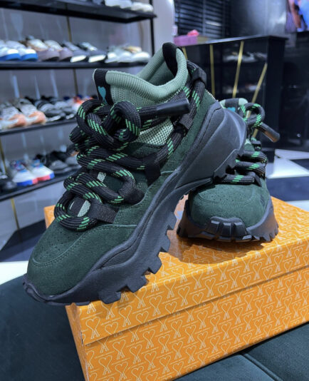 23ABA3CC-4623-4991-BEA4-35410DBE118B