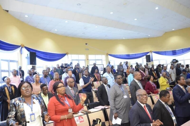 7EDDF51E-4CDB-411B-8705-60CB57429BDE