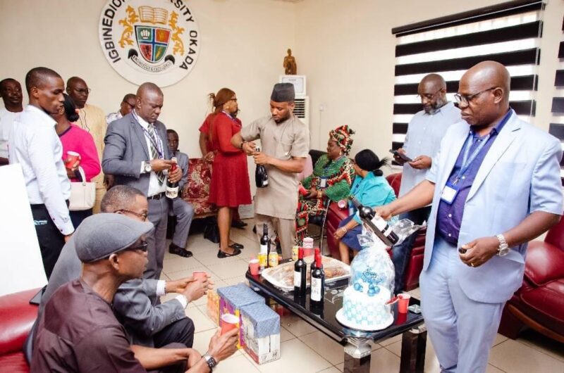 AAC35716-6F6A-4732-9AAC-C133AC5C5BBC