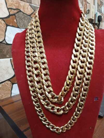 BF721833-12A4-4FB4-9CE6-8244EA3B250B