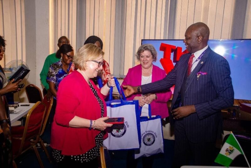 4ED43954-8423-4211-9E8F-9FB8B25B87A6