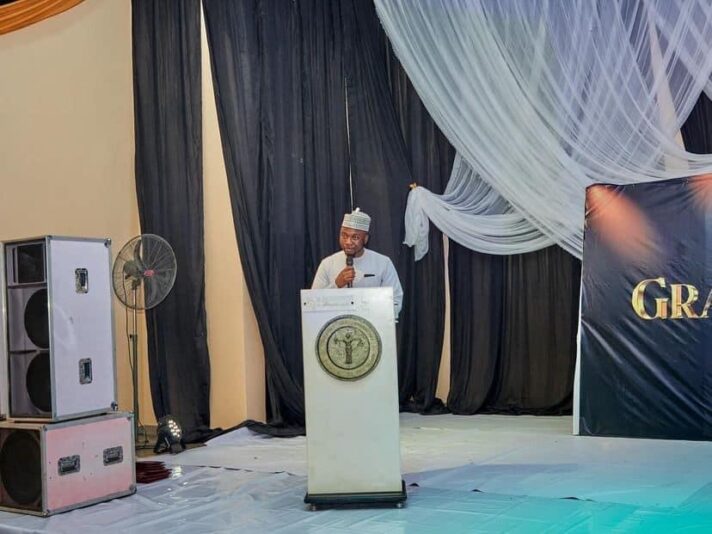 434CFEBC-0AAF-4BED-B5F8-85794803DDF9