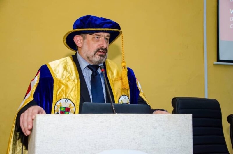 1AF39526-84F5-4693-8587-E21A86AB2F39