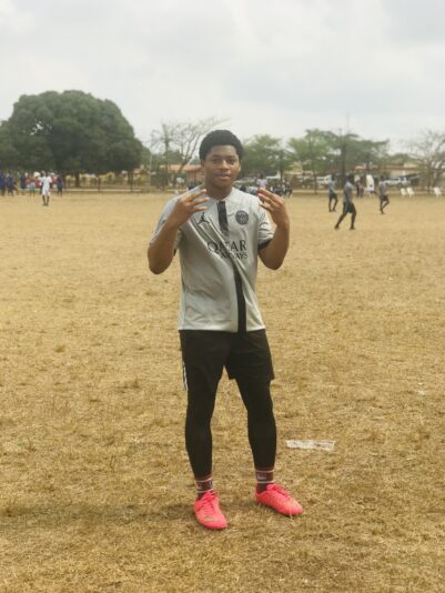 EF9A1694-461C-45EB-BF6E-B0A716949672