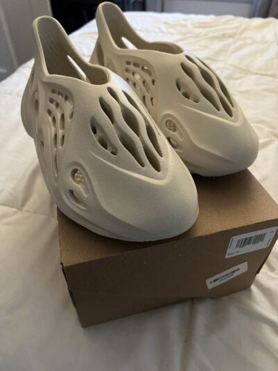 56CD9B38-011B-4B49-8AF8-FBBB01DD382F