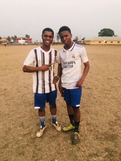 A65EF22B-1094-451C-A122-905B19C40836