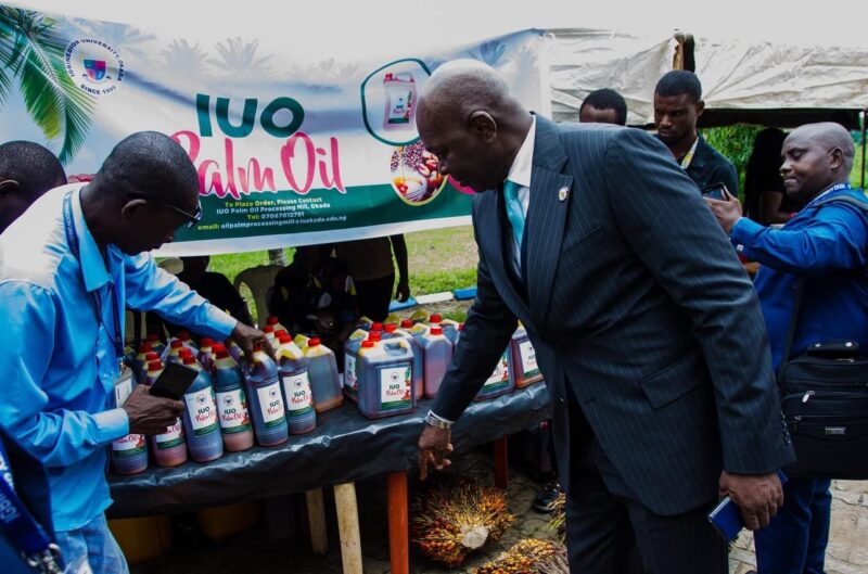 AFF07D6A-D5CC-4533-95A1-202A070A2B24