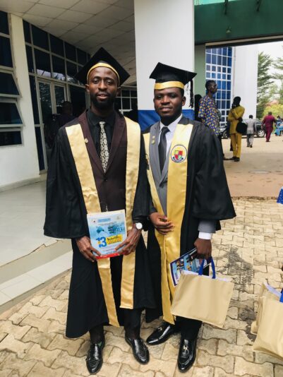 963A1ECC-C808-4B0E-AAE9-B650F6593130