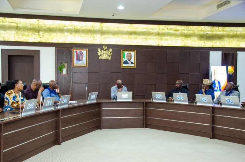 4BA0AE35-C713-42A3-8B18-06F1C4CB32B8