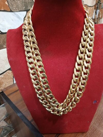 F0463DF6-B274-46BA-B0B5-57E91EE9389F