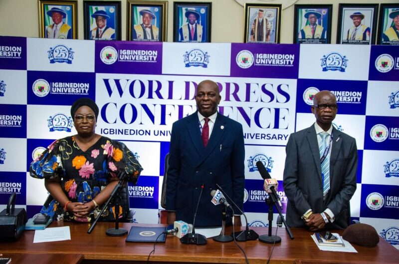 DA848954-44D5-4B5F-AB33-7CF65D848707