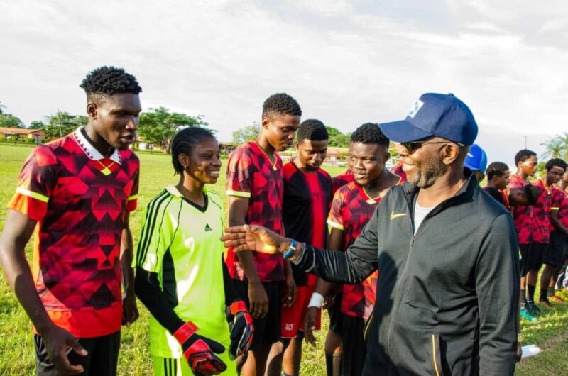 B20906DC-8BE1-42E1-9B52-1FD038A63B6D